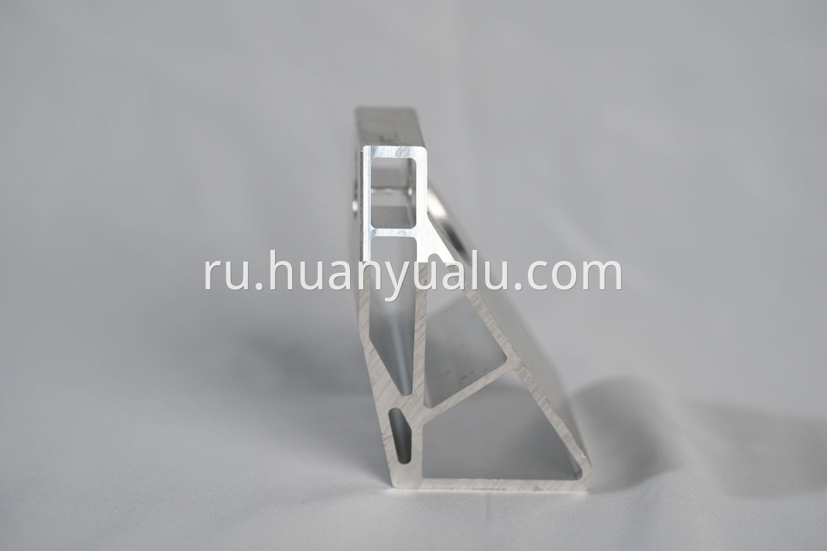 Battery tray